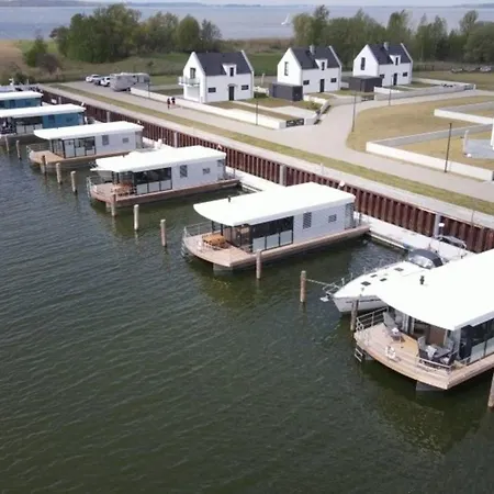 Botel Hausboot Krosse Krabbe - Lp6 *