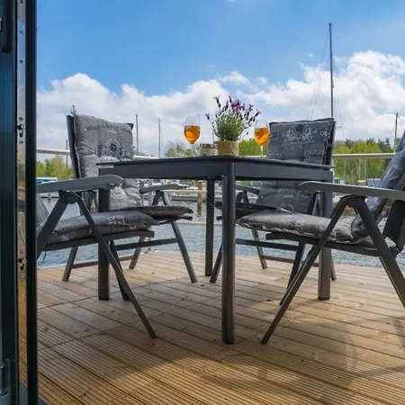 Botel Hausboot Krosse Krabbe - Lp6 *