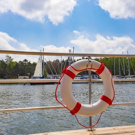 Botel Hausboot Krosse Krabbe - Lp6 Peenemunde