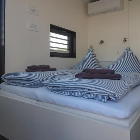 Hausboot Krosse Krabbe - Lp6