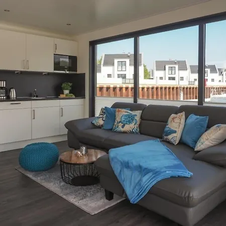 Hausboot Krosse Krabbe - Lp6 Botel Peenemunde