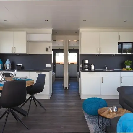 Hausboot Krosse Krabbe - Lp6 Botel